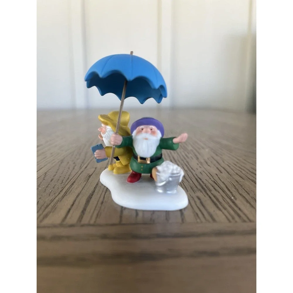 Dept 56 North Pole Series Car Wash Cadets 56.56813 Christmas Village Figurine
